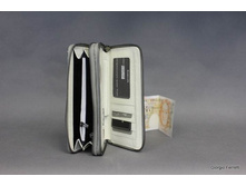 BR 00031-A366 BLACK-WHITE  B2 D.JPG