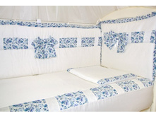 �������-�������.