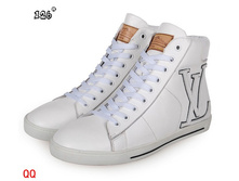 Louis Vuitton ���� ������� 3498�.