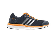 adidas-krossovki-dlia-bega-detskie-d66894.jpg