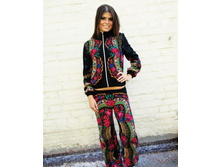 ������  ���� 2500 �