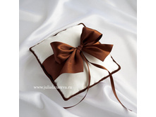 ������ 700 ���.