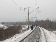 �������