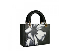 10482-Black-1_enl 1080�.JPG