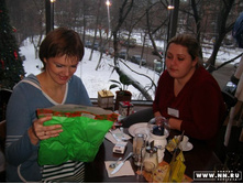 �������