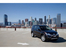 GrandVitara_AD_PHOTO_styling_2_red.jpg