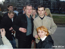 ������...