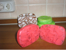 �������