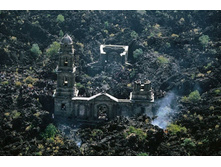 ����������� �������� Paricutin ������� San Juan Parangaricutiro, � �������� ����� ������ �������. �������