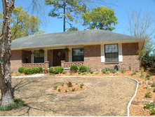 aaaa 2002 03-22 Front yard (2).jpg