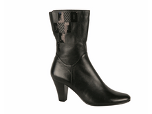 Y30141;   1,900.00 �