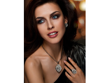 ���*����