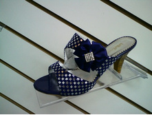 706. ���������