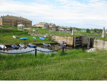 ����� ���