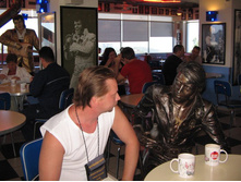 � � �����