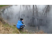 ���-���...