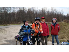 �������