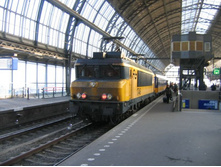 ����������