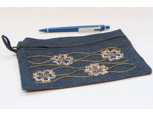 �������