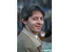 ���-�������