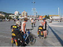 ����������