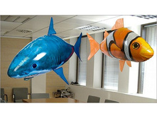 prodam-letayushchaya-ryba-akula-Air-Swimmers-na-radioupravlenii--6751-1318544556926629-4-big.jpg
