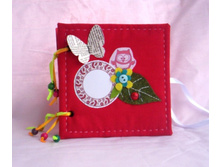 �������