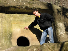 �������