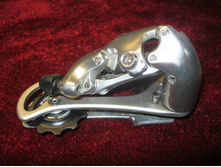 1. ������ ������������� Shimano RD-6500(������� �����), 2500�.