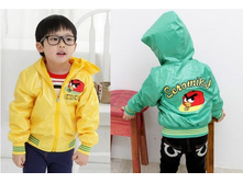 http://www.aliexpress.com/item/2013-spring-digital-52-paragraph-of-boys-clothing-baby-with-a-hood-trench-outerwear-wt-0675/809340097.html