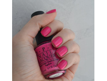 OPI Kiss Me on My Tulips.JPG