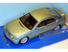 BMW -745i_-01.jpg