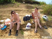 � ��������...