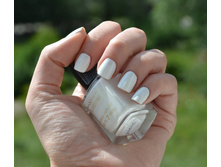 MF 10 Snow White 2.JPG