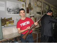 �������