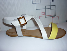 L*illy\'s C*loset	4*78141-3