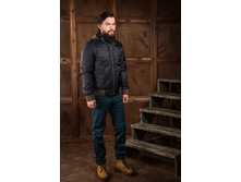 1093-01.jpg 2600 �.