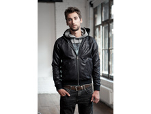 1092-01.jpg 2300 �.