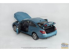 Norev Mercedes-Benz E500 Coupe. ������� 1:18