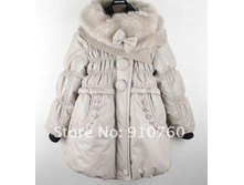 http://www.aliexpress.com/item/2012-Winter-Wholeslae-3pcs-lot-Sweet-lace-girls-coat-children-down-coat-kid-s-coat-baby/646094417.html