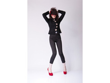 121884   1600���