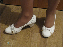 �**�����