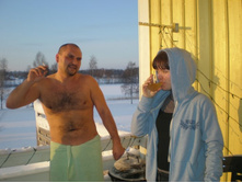 ����� ����