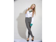 832293  965���