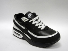 AM 06.jpg