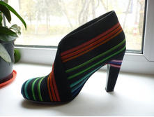 40�. � ���% 3042 ���