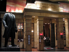 Red_Square_Restaurant_Mandalay_Bay.jpg