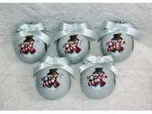 ����������