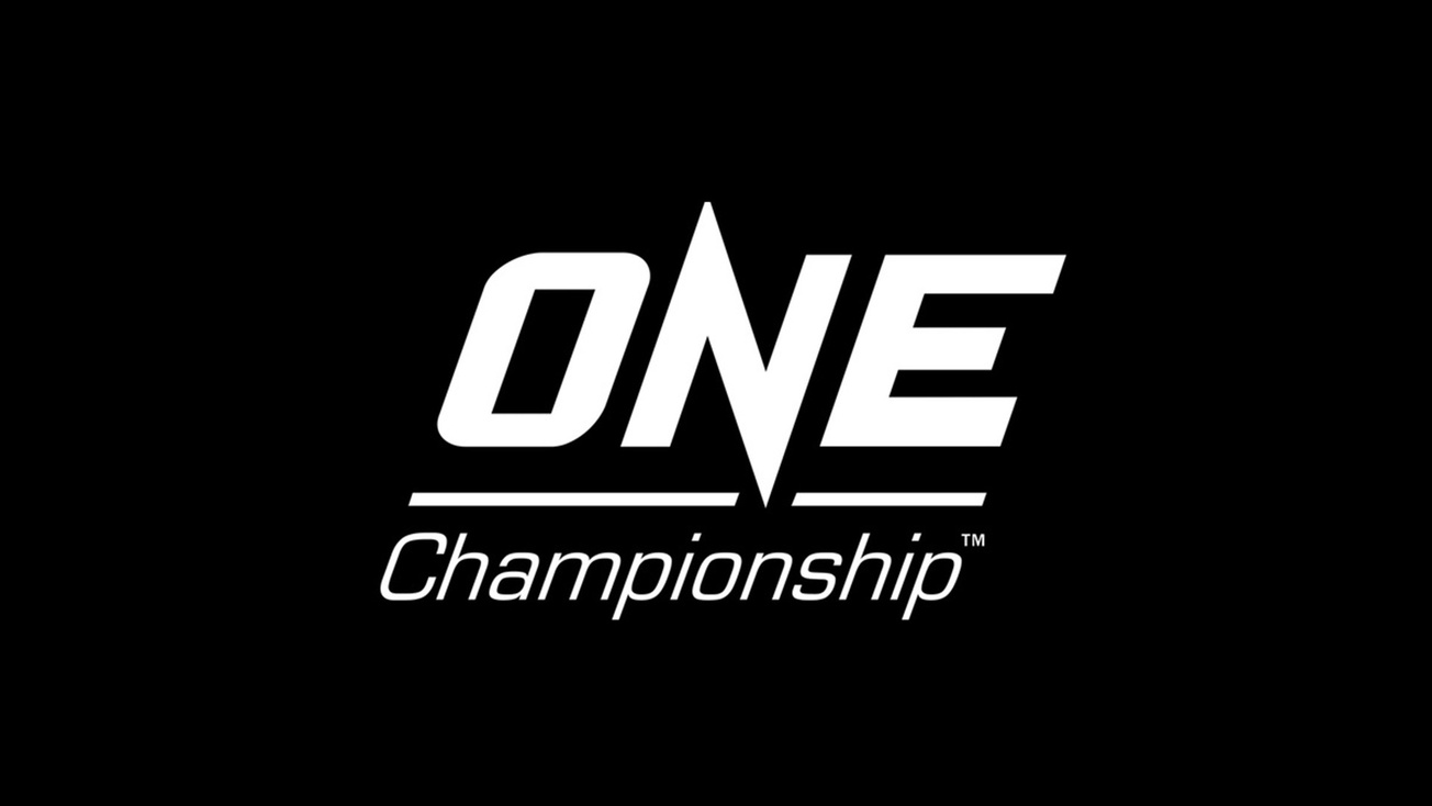 Изображение телепередачи: Смешанные единоборства. One FC. Трансляция из Таиланда. Ш. Эрдоган - П. Эллиот. Л. Лессей - Ч. Гест