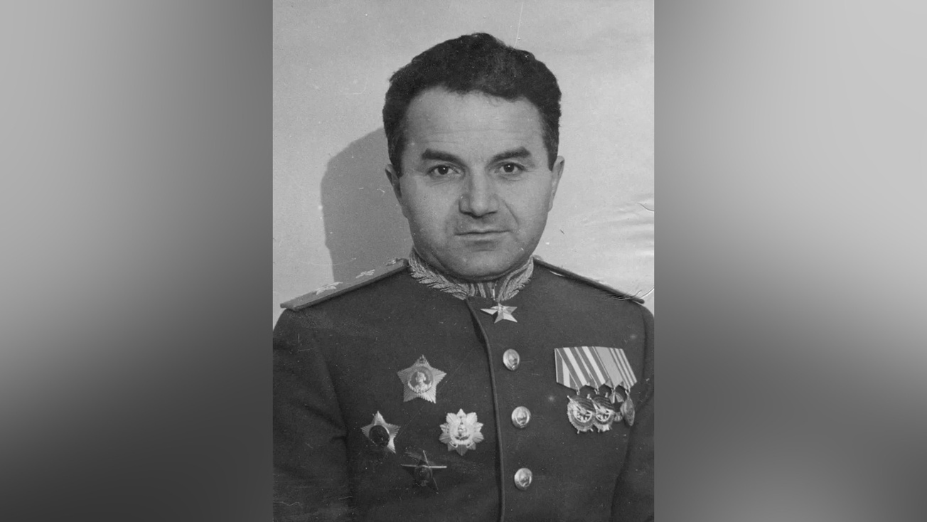 Изображение телепередачи: Две судьбы маршала Худякова